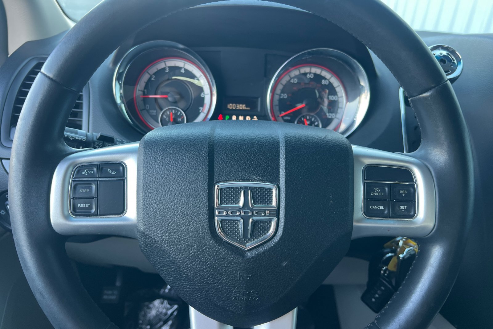 Used 2016 Dodge Grand Caravan SXT w/ UConnect Hands-Free Group FWD image 29