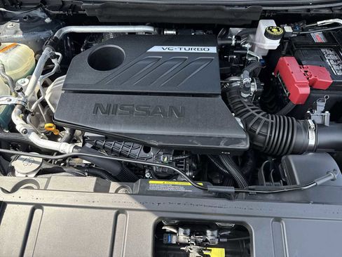 Used 2025 Nissan Rogue SV w/ SV Premium Package FWD image 16