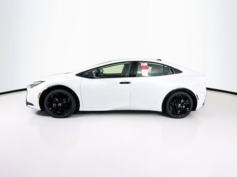 New 2026 Toyota Prius Plug-In Hybrid image 5