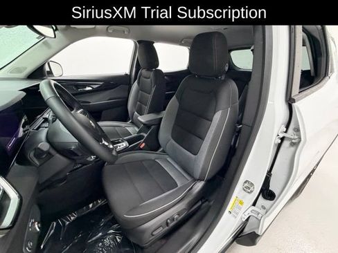 Certified 2026 Chevrolet TrailBlazer LT w/ Convenience Package FWD image 8