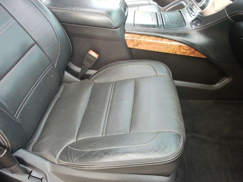 Used 2015 GMC Yukon XL Denali w/ Open Road Package RWD image 48