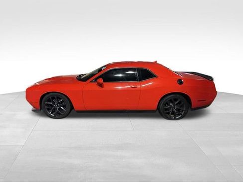 Used 2019 Dodge Challenger GT w/ Driver Convenience Group image 5