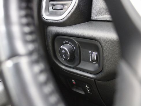 Used 2020 RAM 1500 Big Horn image 30