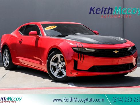 Used 2019 Chevrolet Camaro LT RWD image 1