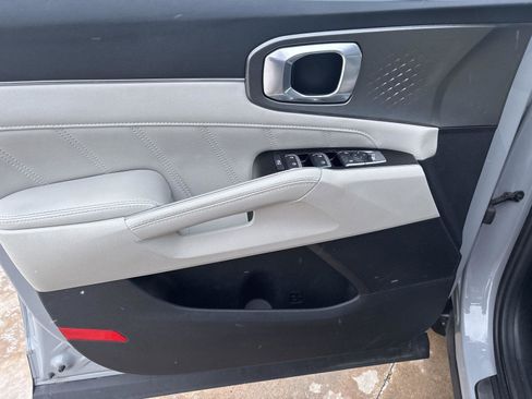 Used 2022 Kia Sorento SX image 27