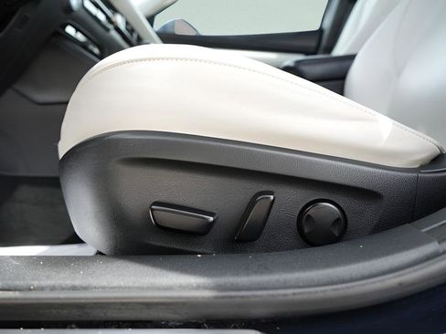 Used 2019 MAZDA MAZDA3 AWD Sedan w/ Premium Package image 21