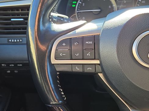 Used 2018 Lexus RX 350L Luxury image 21