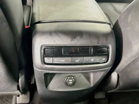 Used 2025 Hyundai Palisade SEL FWD image 27