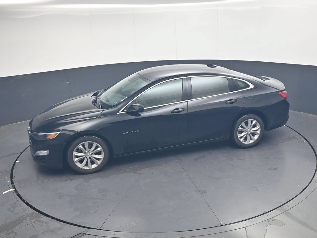 Used 2025 Chevrolet Malibu LT FWD image 13