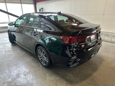 Used 2023 Kia Forte GT-Line w/ GT-Line Premium Package FWD image 4