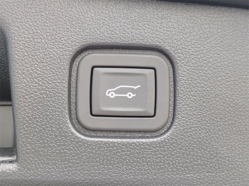 New 2024 Chevrolet Blazer EV LT image 17