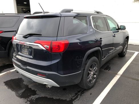 Used 2017 GMC Acadia SLT FWD image 4