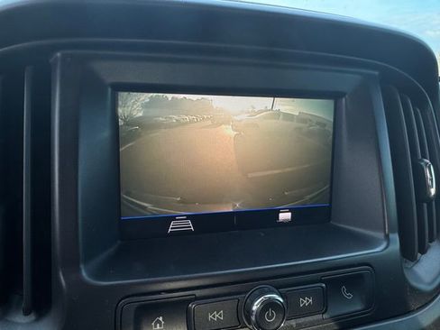 Used 2020 Chevrolet Colorado W/T w/ Custom Special Edition image 21