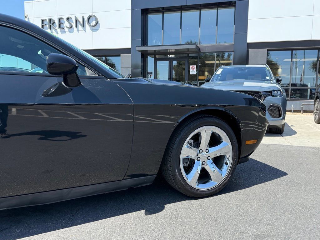 Used 2013 Dodge Challenger SXT Plus RWD image 13