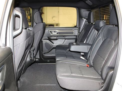 New 2026 RAM 1500 4x4 Crew Cab image 28