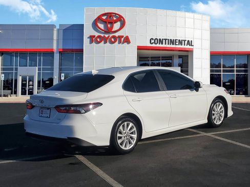 Certified 2022 Toyota Camry LE image 5
