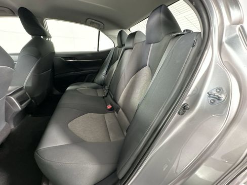 Used 2021 Toyota Camry LE image 23
