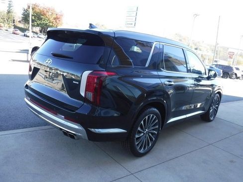 Used 2024 Hyundai Palisade Calligraphy image 7