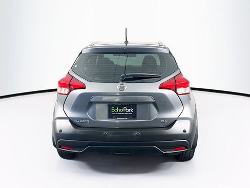 Used 2020 Nissan Kicks SV FWD image 7