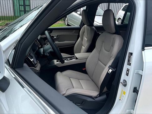 New 2026 Volvo XC90 T8 Ultra AWD/4WD image 37