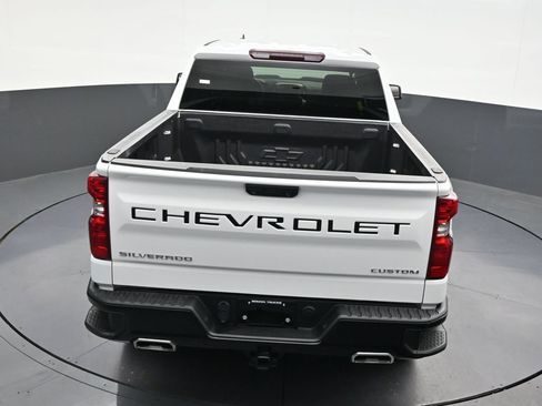 Used 2024 Chevrolet Silverado 1500 Custom Trail Boss AWD/4WD image 18