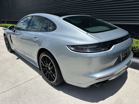 Certified 2023 Porsche Panamera RWD image 3