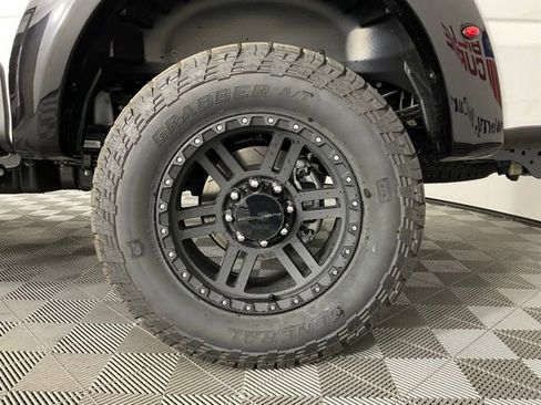 New 2026 Ford F250 Lariat w/ Black Appearance Package image 10