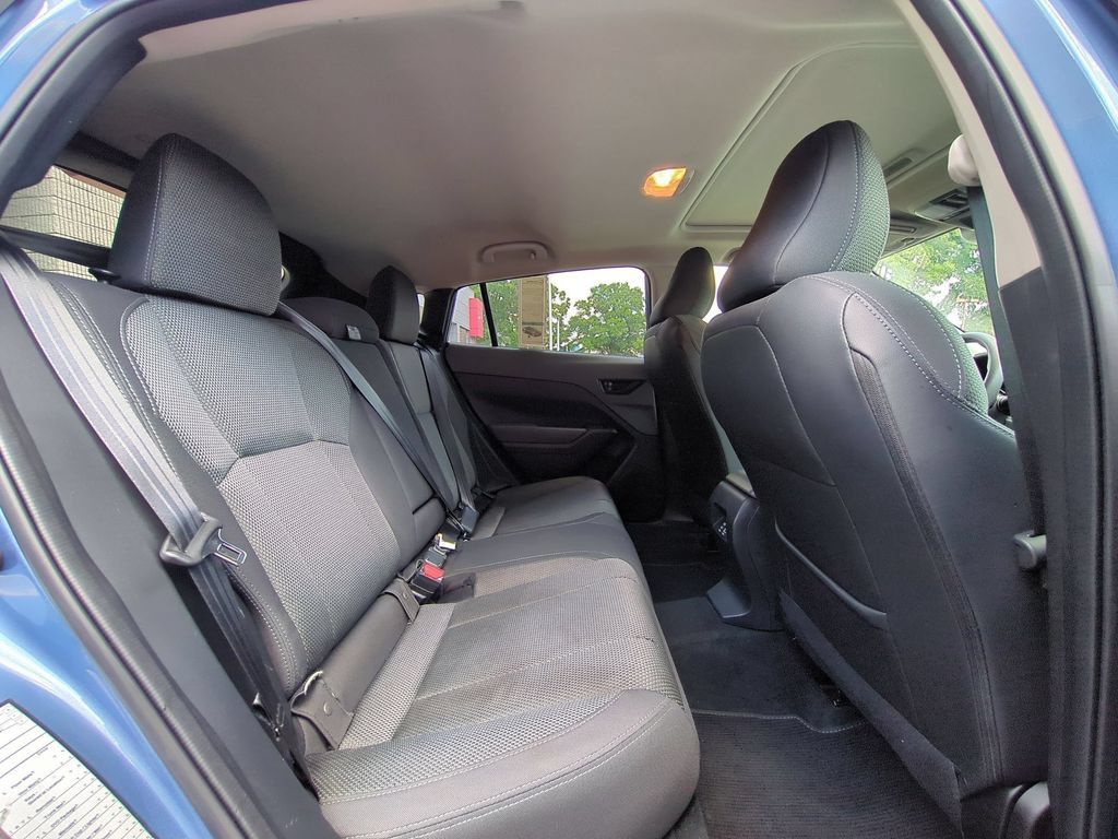 Used 2024 Subaru Crosstrek 2.0i Premium AWD/4WD image 29