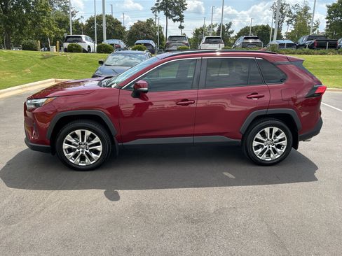 Used 2024 Toyota RAV4 XLE Premium AWD/4WD image 7