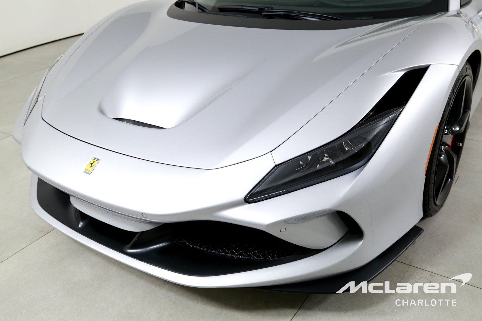 Used 2022 Ferrari F8 Tributo RWD image 35