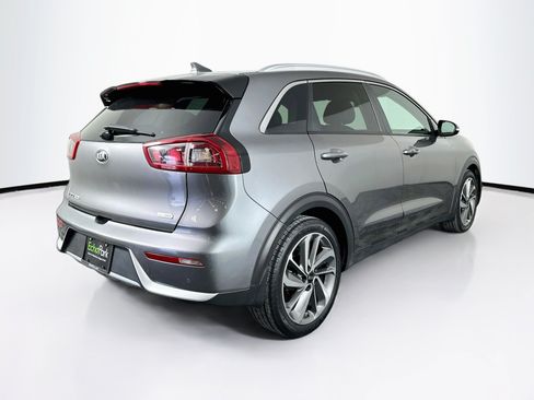 Used 2018 Kia Niro Touring FWD image 9