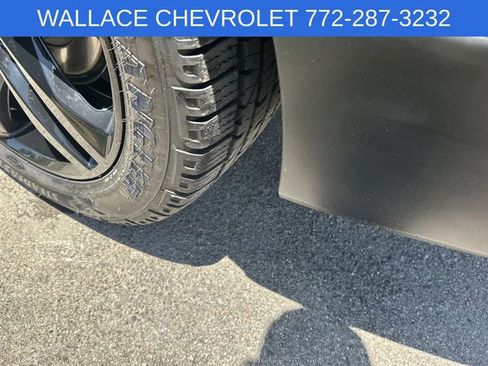 Used 2021 Chevrolet Equinox LT FWD image 11