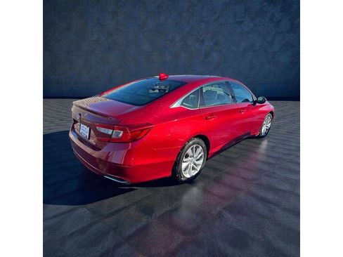 Used 2018 Honda Accord LX image 3