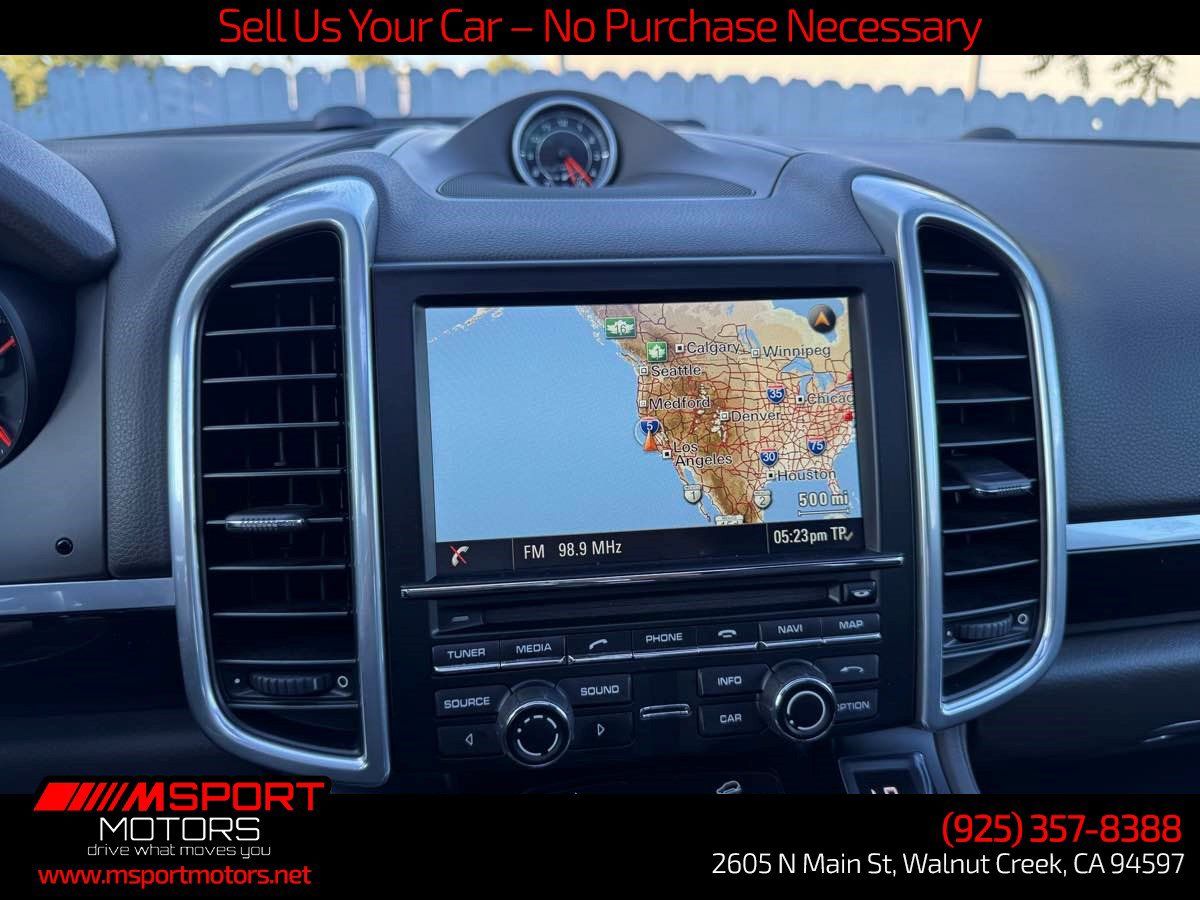 Used 2016 Porsche Cayenne AWD/4WD image 17