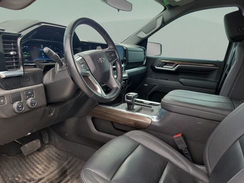 Used 2023 Chevrolet Silverado 1500 RST w/ Convenience Package II RWD image 14