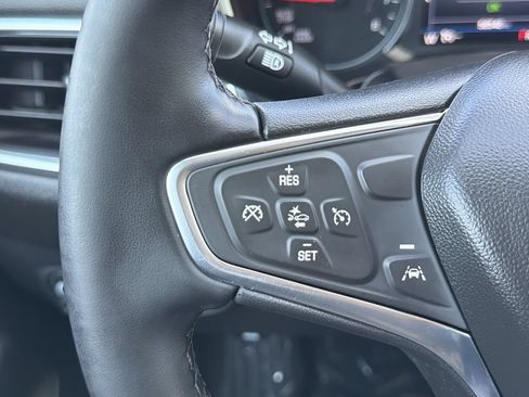 Used 2024 Chevrolet Equinox LT FWD image 11
