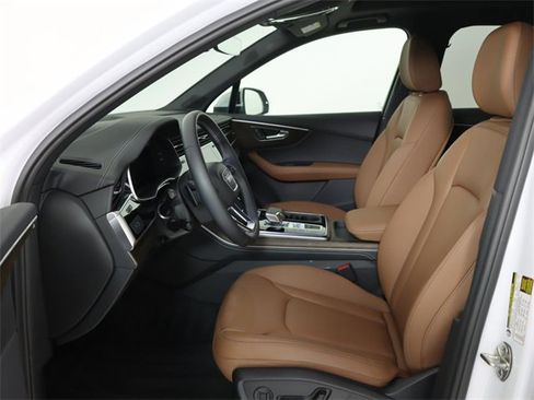 Certified 2025 Audi Q7 3.0T Premium Plus w/ Premium Plus Package image 12