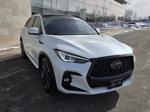 Certified 2025 INFINITI QX50 Sport image 15