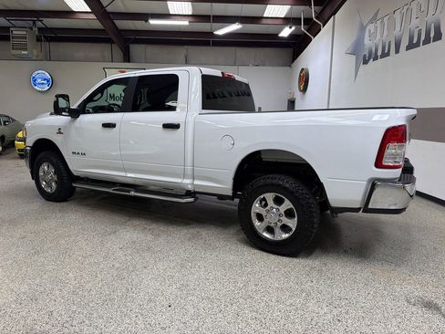 Used 2024 RAM 2500 Big Horn w/ Off Road Package AWD/4WD image 4