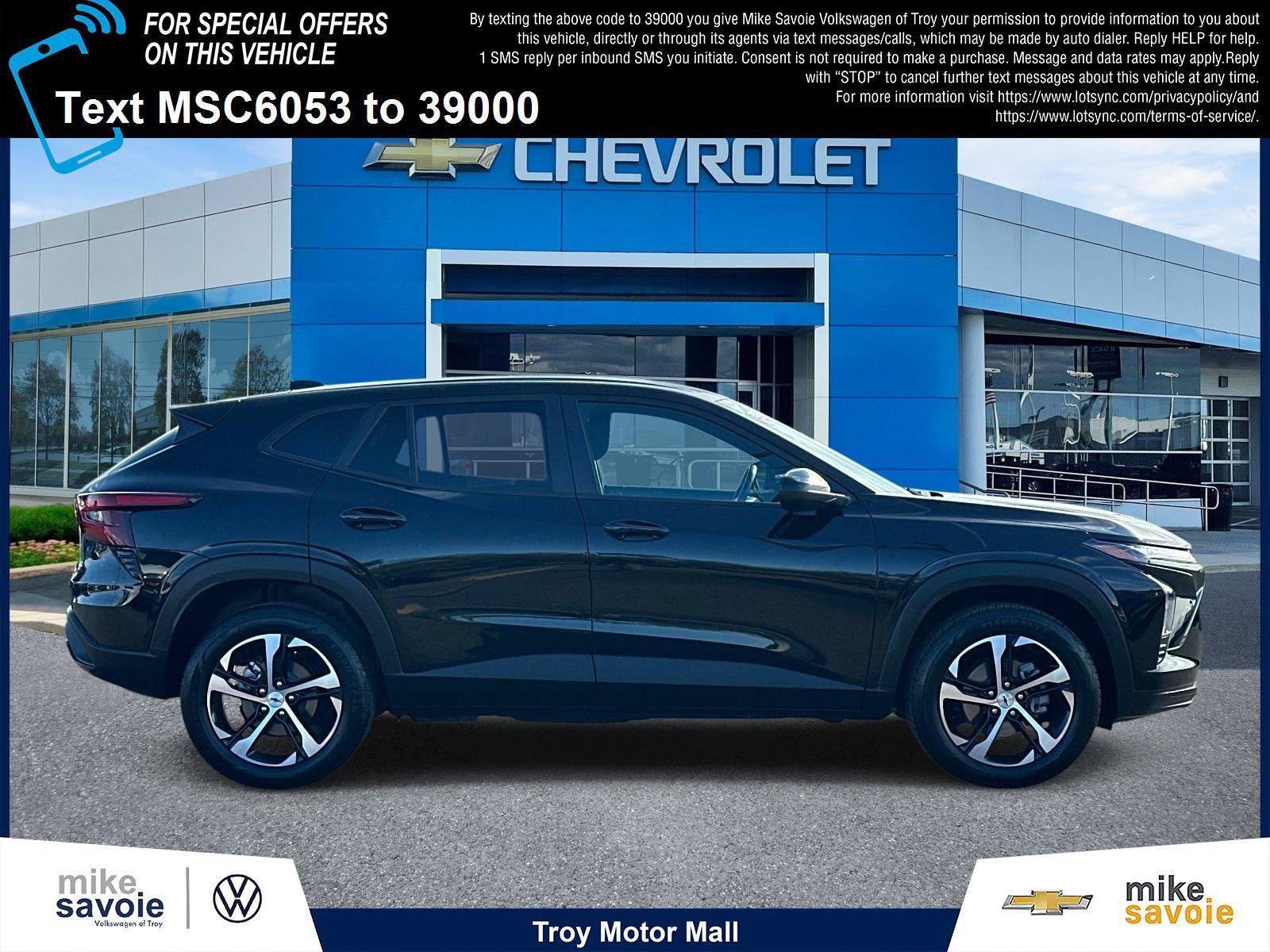 Used 2025 Chevrolet Trax RS w/ Driver Confidence Package FWD image 2