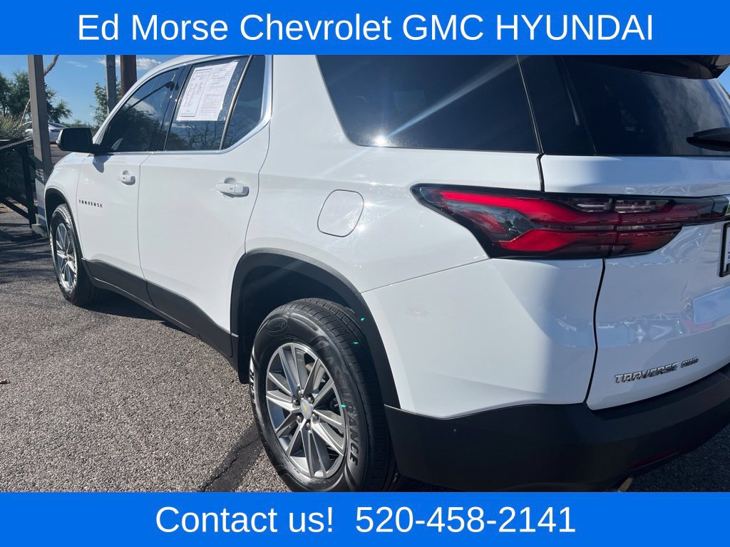 Used 2023 Chevrolet Traverse LT AWD/4WD image 3