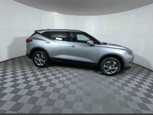 Certified 2025 Chevrolet Blazer LT AWD/4WD image 9