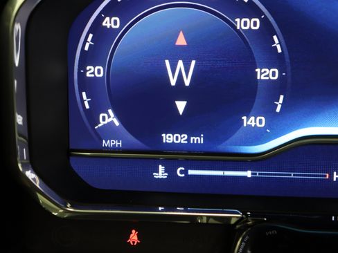 Used 2025 Chevrolet Silverado 1500 LT w/ Leather Package image 41