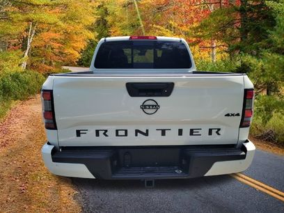 New 2026 Nissan Frontier SV w/ SV Convenience Package