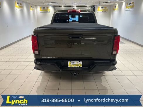 Used 2023 Chevrolet Colorado Trail Boss w/ Advanced Trailering Package AWD/4WD image 18