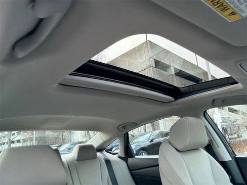 Used 2024 Honda Accord EX image 11