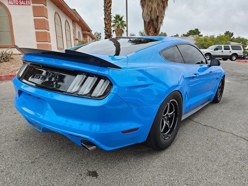 Used 2017 Ford Mustang GT image 7