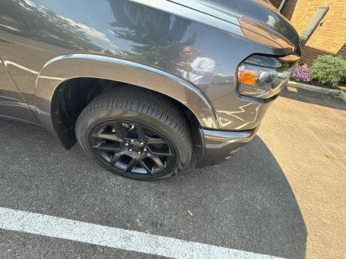 Used 2026 RAM 1500 Laramie w/ Night Edition AWD/4WD image 17