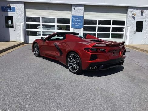 Used 2024 Chevrolet Corvette Stingray Preferred Conv w/ Z51 Performance Package RWD image 5