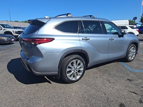 Used 2020 Toyota Highlander Limited AWD/4WD image 20